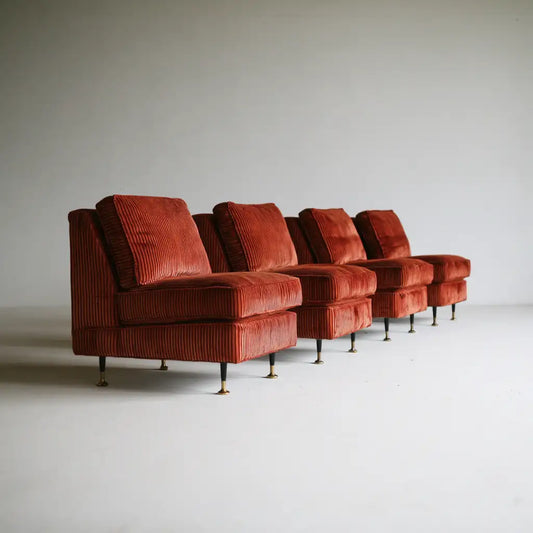 Poltrona dalle linee moderne, rosso, per la casa