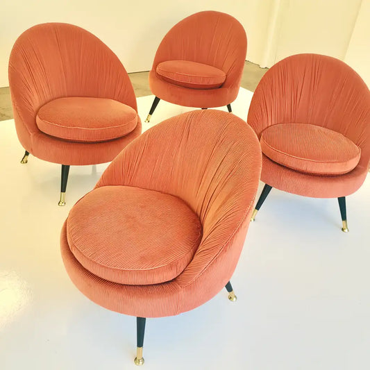 Poltrona dal design essenziale, rosso, per la casa
